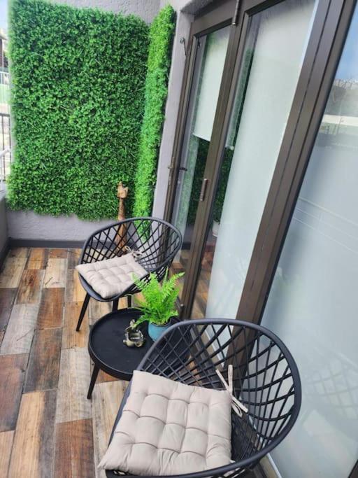 Cape Town, Sea Point, Beautiful 2 Bedroom Apartment @Tucked Away エクステリア 写真