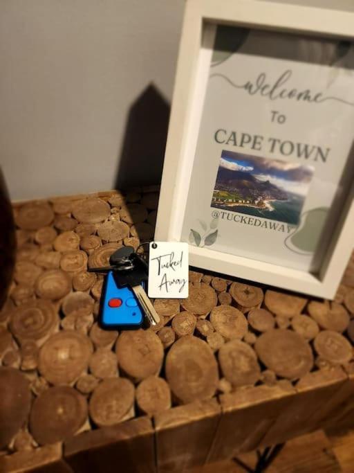 Cape Town, Sea Point, Beautiful 2 Bedroom Apartment @Tucked Away エクステリア 写真